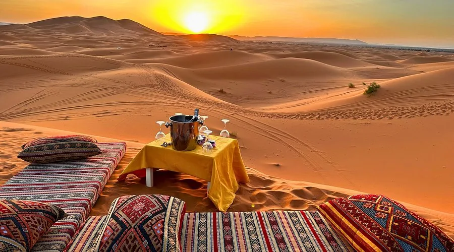 Honeymoon couple in Morocco — 100% private tour